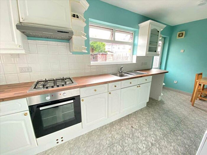 4 Bedroom Semi-Detached House To Rent In Christchurch Avenue, Wembley, HA0