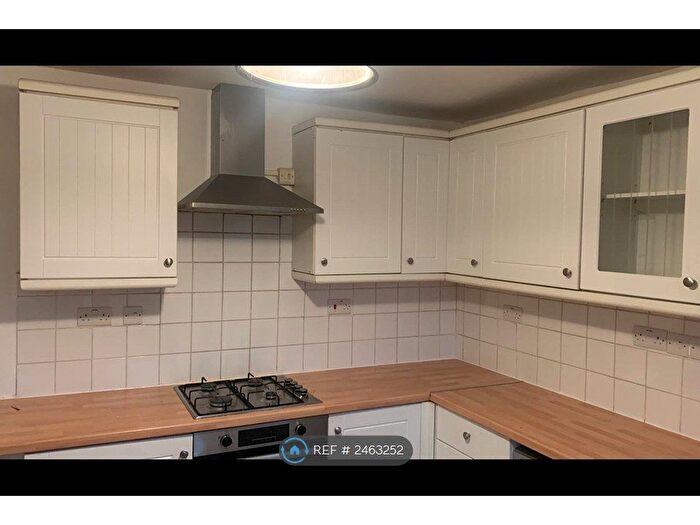 2 Bedroom Maisonette To Rent In Highmead Crescent, Wembley, HA0