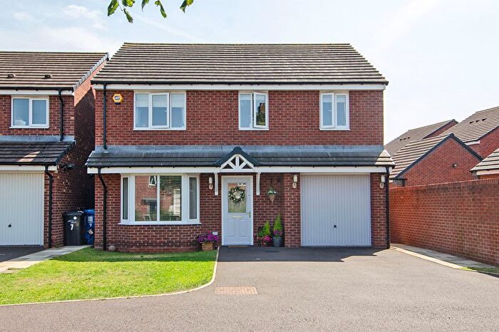 4 Bedroom Detached House For Sale In Faunch Close, Burntwood, WS7