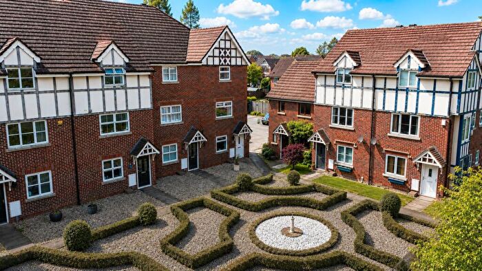 3 Bedroom End Of Terrace House For Sale In Wickstead Close, Nantwich, Cheshire, CW5