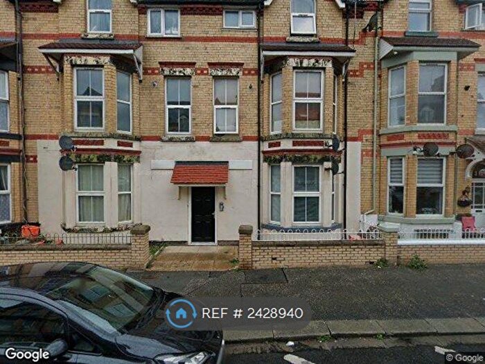 2 Bedroom Flat To Rent In John Street, Rhyl, LL18
