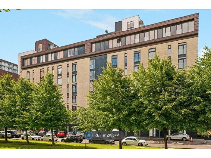 2 Bedroom Flat To Rent In Glasgow Harbour Terraces, Glasgow, G11
