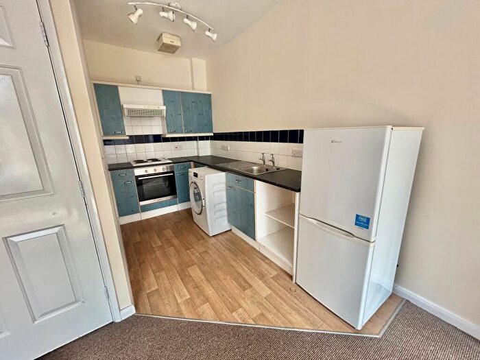 1 Bedroom Flat To Rent In Wollaton Street, Nottingham, NG1