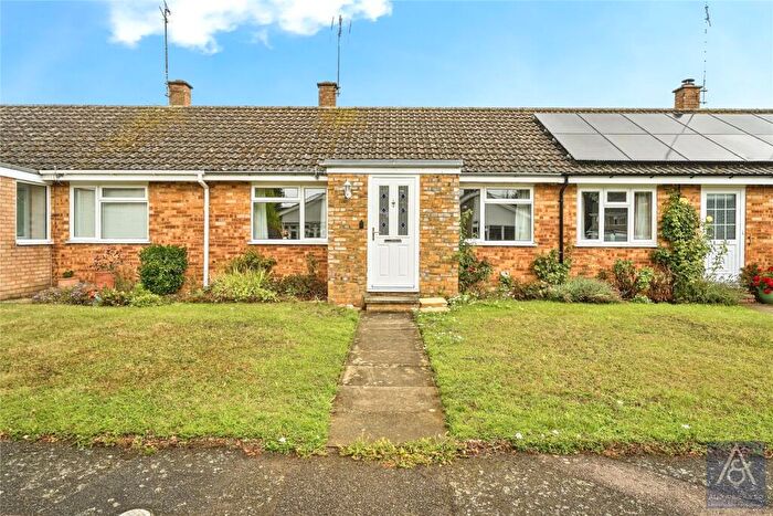 2 Bedroom Bungalow For Sale In Manor Park, Maids Moreton, Buckingham, MK18