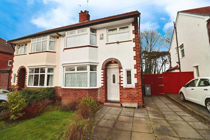 3 Bedroom Semi-Detached House For Sale In Langdale Road, Bebington, CH63