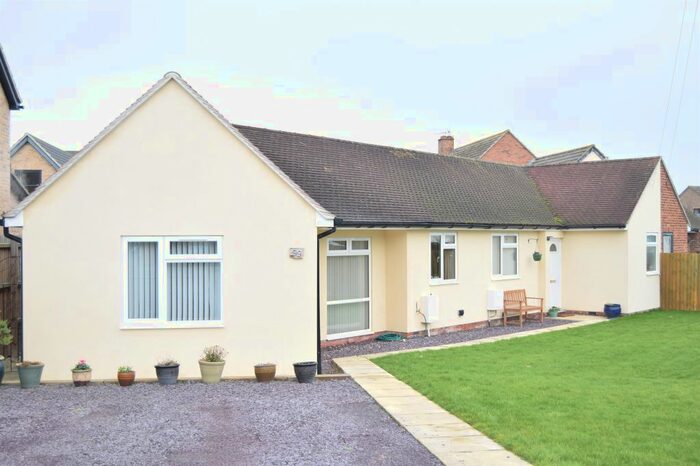 3 Bedroom Semi-Detached Bungalow For Sale In Ness Road, Burwell, Cambridge CB25