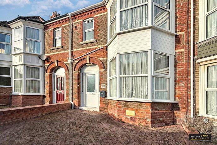 3 Bedroom Terraced House For Sale In Milton Road, Weymouth, DT4