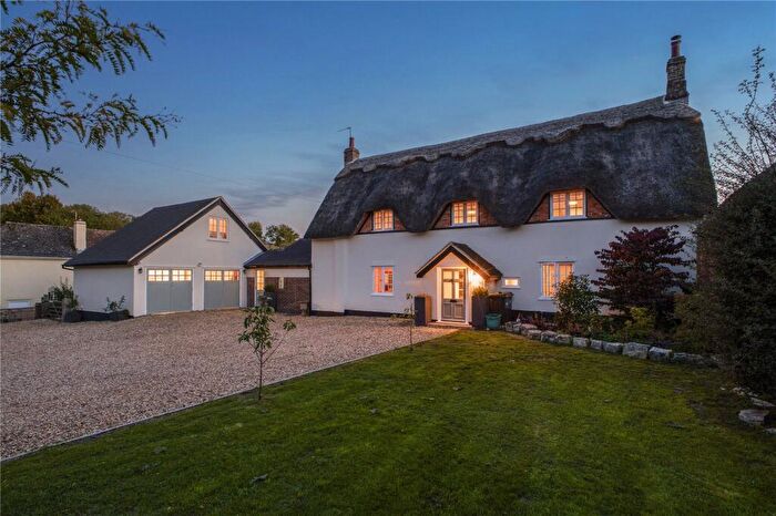 4 Bedroom Detached House For Sale In Hinton Martell, Wimborne, Dorset, BH21