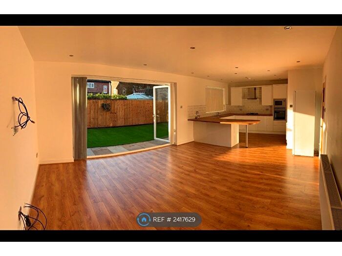 2 Bedroom Bungalow To Rent In College Road North, Liverpool, L23