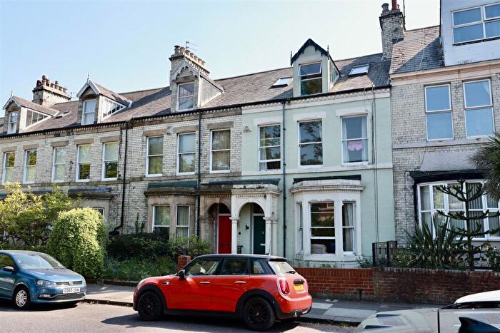 6 Bedroom Flat To Rent In Fern Avenue, Jesmond, NE2