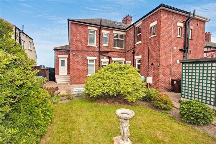 3 Bedroom Maisonette To Rent In Marine View, Seaton Sluice, Whitley Bay, NE26
