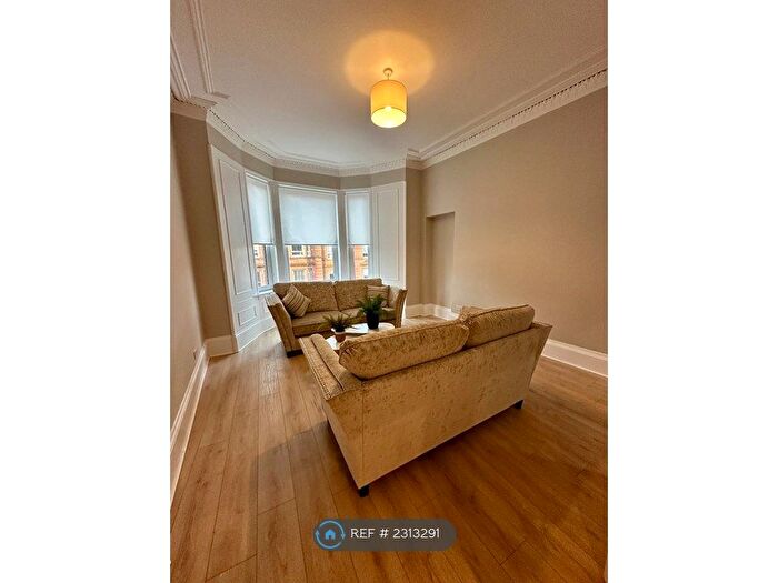 2 Bedroom Flat To Rent In Alexandra Parade, Glasgow, G31