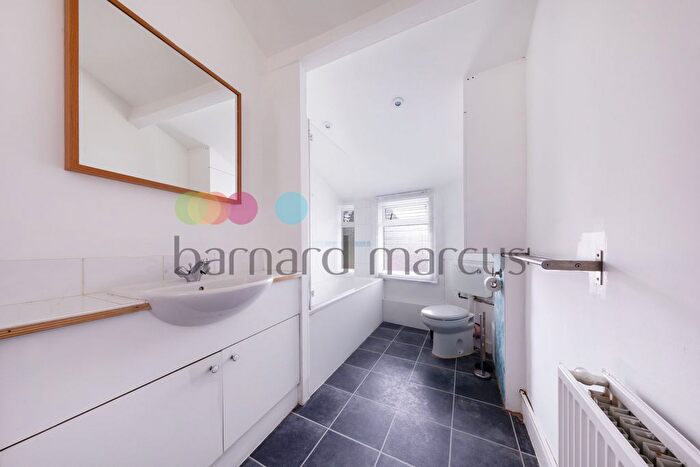 2 Bedroom Property To Rent In Boulogne Road, Croydon, CR0