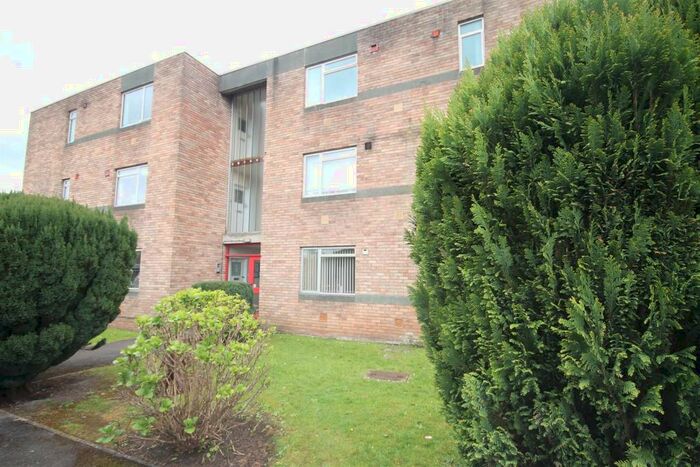 2 Bedroom Flat To Rent In Cleeve Wood Road, Bristol, BS16