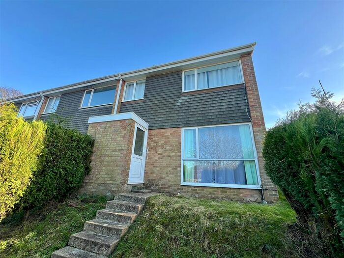 3 Bedroom Link Detached House To Rent In Langley Close, Bexhill-On-Sea, TN39