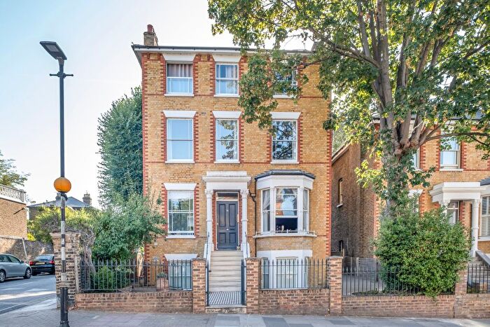 2 Bedroom Flat For Sale In Church Road, Richmond, TW10