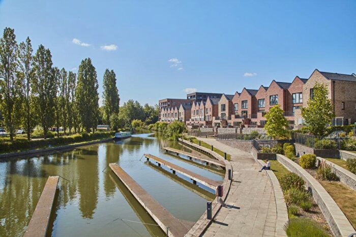 2 Bedroom Apartment For Sale In Overgate, Milton Keynes, Buckinghamshire, MK9