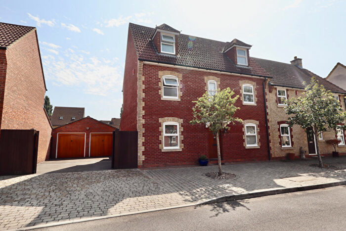 4 Bedroom Semi-Detached House For Sale In Osmond Drive, Wells, BA5