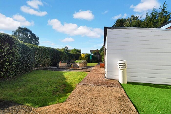 2 Bedroom Semi-Detached House For Sale In Oak Lane, Upchurch, Sittingbourne, ME9