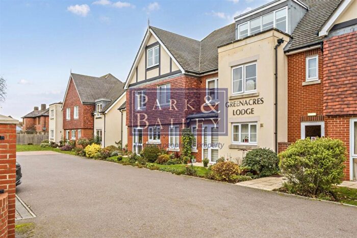 1 Bedroom Flat To Rent In Bedroom First Floor Flat In Warlingham, CR6