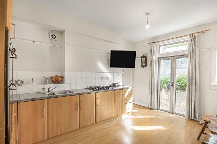 3 Bedroom Terraced House For Sale In Honeybrook Road, Balham, SW12