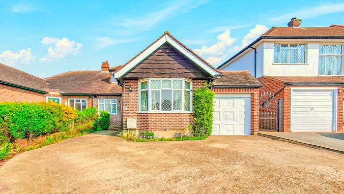 5 Bedroom Detached House To Rent In Billy Lows Lane, Potters Bar, EN6