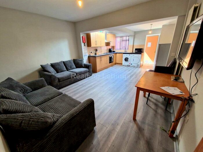 6 Bedroom Terraced House To Rent In Hatherley Road, Reading, RG1