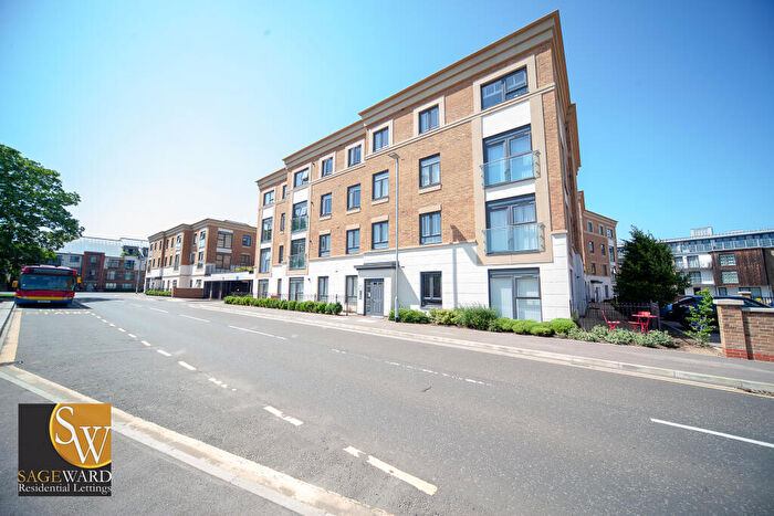 2 Bedroom Apartment To Rent In Claud Hamilton Way, Hertford, Herts, SG14