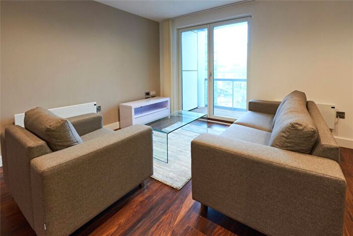 2 Bedroom Apartment To Rent In Greengate Salford, M3