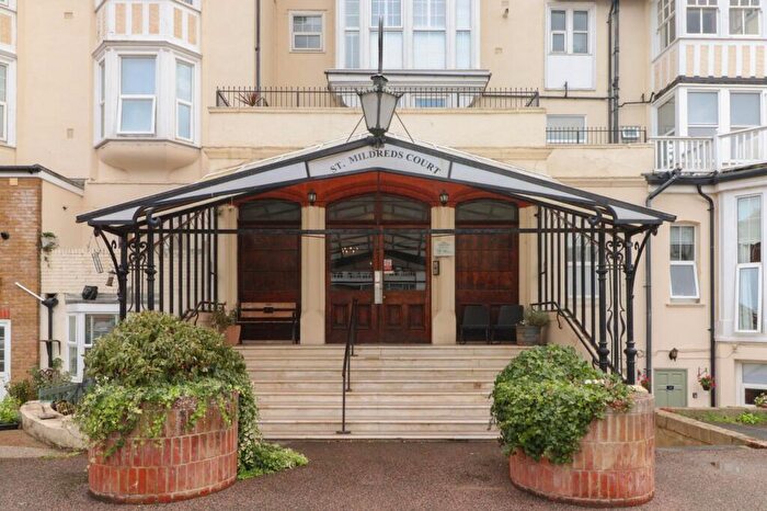 1 Bedroom Flat For Sale In Beach Road, Westgate-on-Sea, Kent, CT8