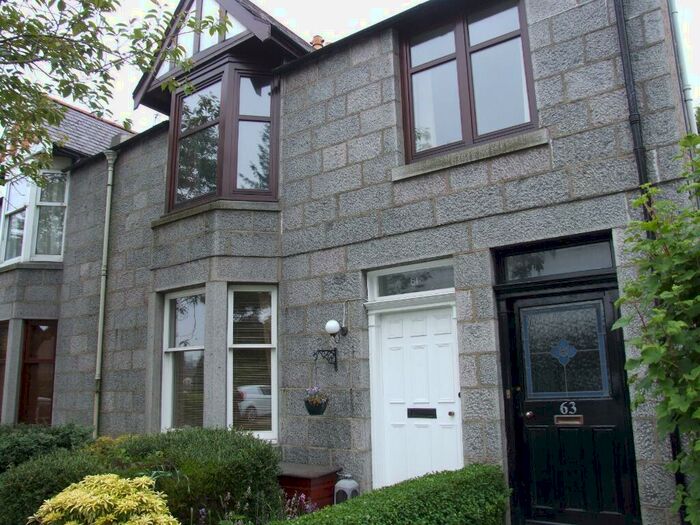 3 Bedroom Duplex To Rent In Albury Place, Ferryhill, Aberdeen, AB11