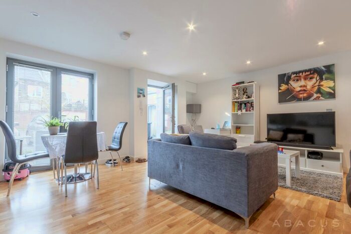 2 Bedroom Flat To Rent In Tudor Mews, Hawthorn Road, Willesden Green, NW10
