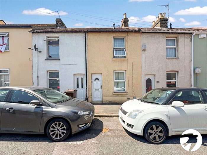 2 Bedroom Terraced House To Rent In Shakespeare Road, Gillingham, Kent, ME7