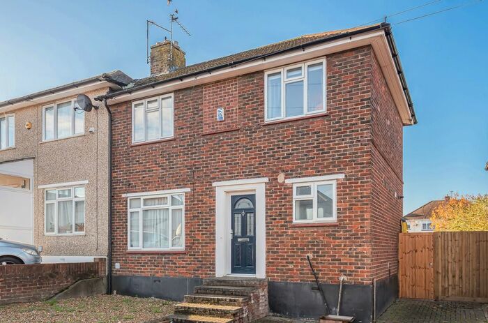 2 Bedroom Semi-Detached House To Rent In Glenmore Road, Welling, DA16