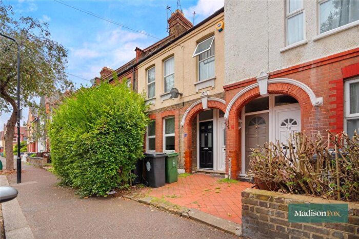 1 Bedroom Apartment To Rent In Morieux Road, Leyton, London, E10