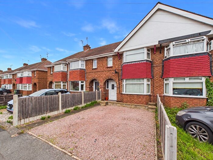3 Bedroom Terraced House For Sale In Graham Road, Worcester, Worcestershire, WR2