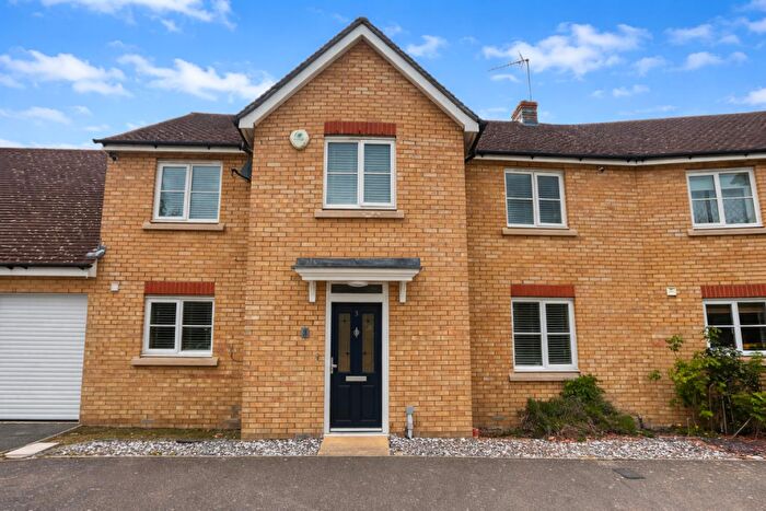 4 Bedroom Link Detached House For Sale In Braganza Way, Beaulieu Park, Chelmsford, CM1