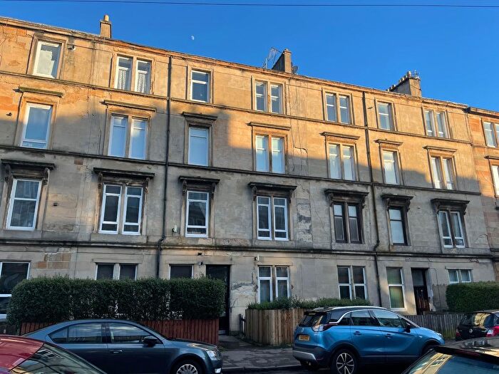 2 Bedroom Flat To Rent In Meadowpark Street, Glasgow, G31