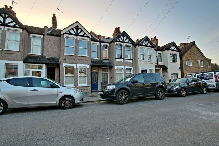 1 Bedroom Flat To Rent In Meadow Road, Bromley, BR2
