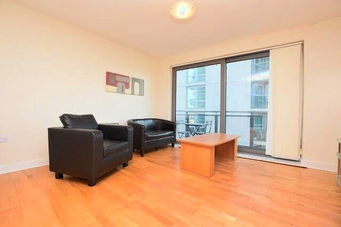 2 Bedroom Apartment To Rent In Metis, Scotland Street, S3