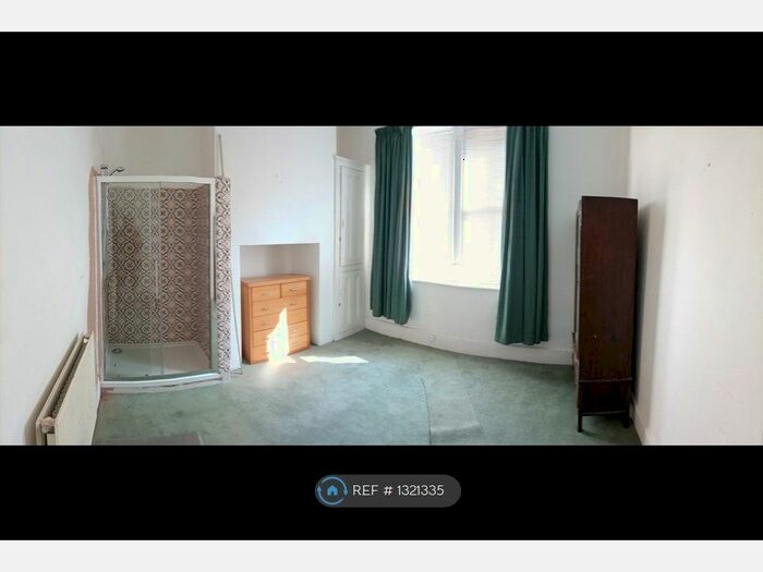 2 Bedroom Flat To Rent In Ravenswood Road, Bristol, BS6