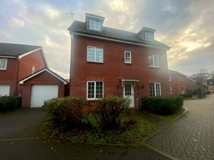 6 Bedroom House To Rent In Benet Close, Thetford, IP24