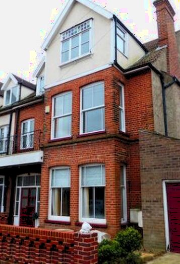 2 Bedroom Flat To Rent In Lyndhurst Road, Gunton, Lowestoft, NR32