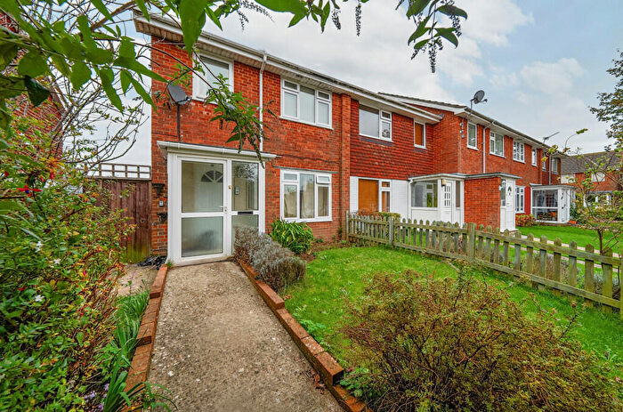 3 Bedroom End Of Terrace House For Sale In Downview Road, Yapton, Arundel, BN18
