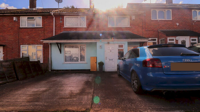 3 Bedroom Terraced House To Rent In Knowsley Road, SN3