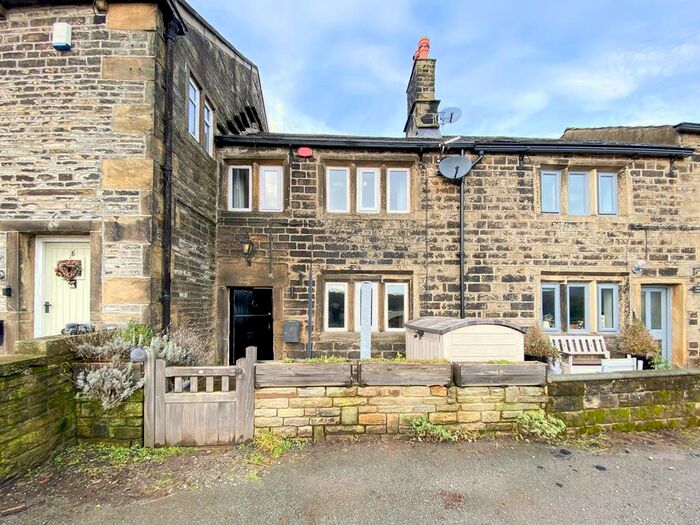 2 Bedroom Cottage To Rent In Upper Hagg, Thongsbridge/Honley, Holmfirth, HD9