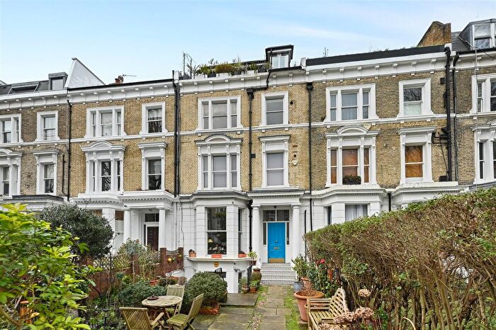2 Bedroom Flat For Sale In Elsham Road, London, W14