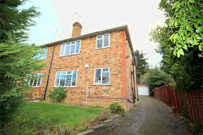 2 Bedroom Flat To Rent In Silsden Crescent, Chalfont St Giles, HP8