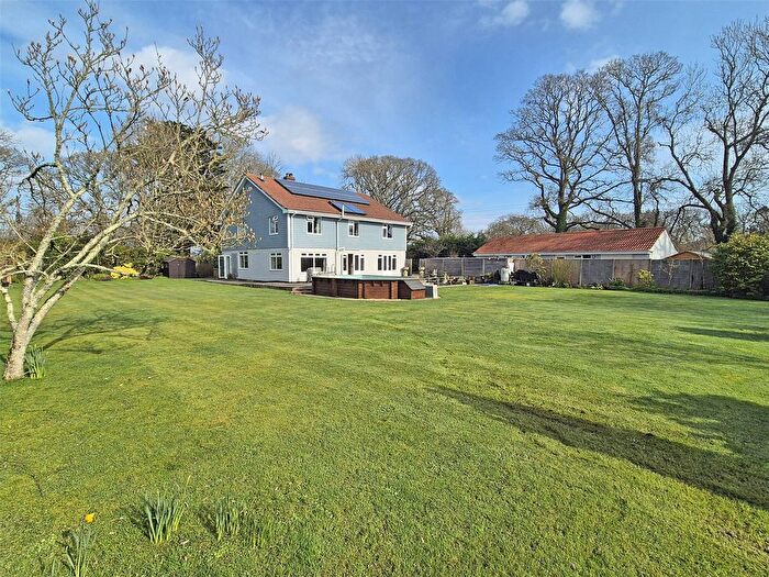 5 Bedroom Detached House For Sale In Silver Street, Hordle, Lymington, Hampshire, SO41