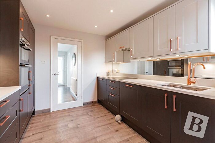 3 Bedroom Terraced House For Sale In Walker Avenue, Fyfield, Ongar, Essex, CM5